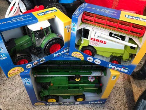 1 12 2016     AgroFerma presenta su primera campaña de Juguetería Agrícola.